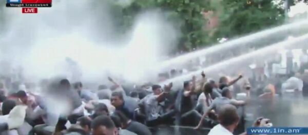 Акция протеста против подорожания электроэнергии в Ереване Акция протеста против подорожания электроэнергии в Ереване - Sputnik Армения