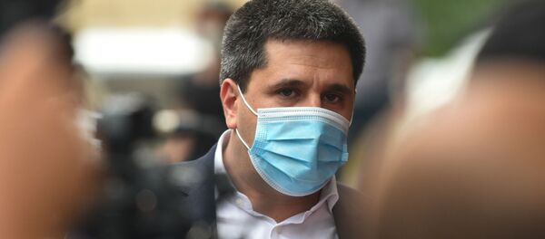 Айк Есаян во время акции протеста у здания КРОУ (10 июля 2020). Еревaн Айк Есаян во время акции протеста у здания КРОУ (10 июля 2020). Еревaн - Sputnik Արմենիա