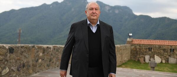 Президент Армен Саркисян посетил монастырский комплекс Гандзасар (10 июля 2020). Карабах - Sputnik Արմենիա