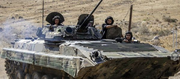 Армянские танкисты во время тренировок - Sputnik Արմենիա