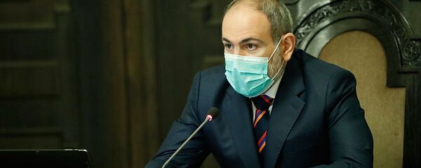 Премьер-министр Никол Пашинян на внеочередном заседании правительства Армении (13 июля 2020). Еревaн - Sputnik Արմենիա