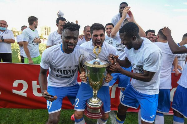 «Արարատ-Արմենիան»՝ Հայաստանի չեմպիոն․ թիմը պաշտպանեց իր տիտղոսը «Արարատ-Արմենիան»՝ Հայաստանի չեմպիոն․ թիմը պաշտպանեց իր տիտղոսը - Sputnik Արմենիա