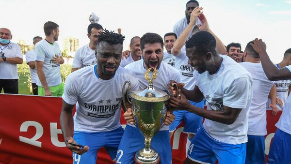Футбольная команда Арарат-Армения,  обладатель Кубка Армении по футболу (14 июля 2020). Еревaн - Sputnik Армения