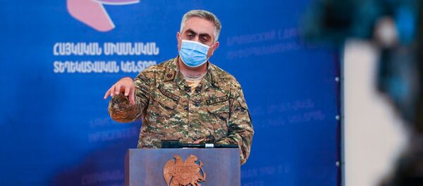 Брифинг с участием Арцруна Ованнисяна по теме ситуации на армяно-азербайджанской границе (14 июля 2020). Иджеван - Sputnik Армения