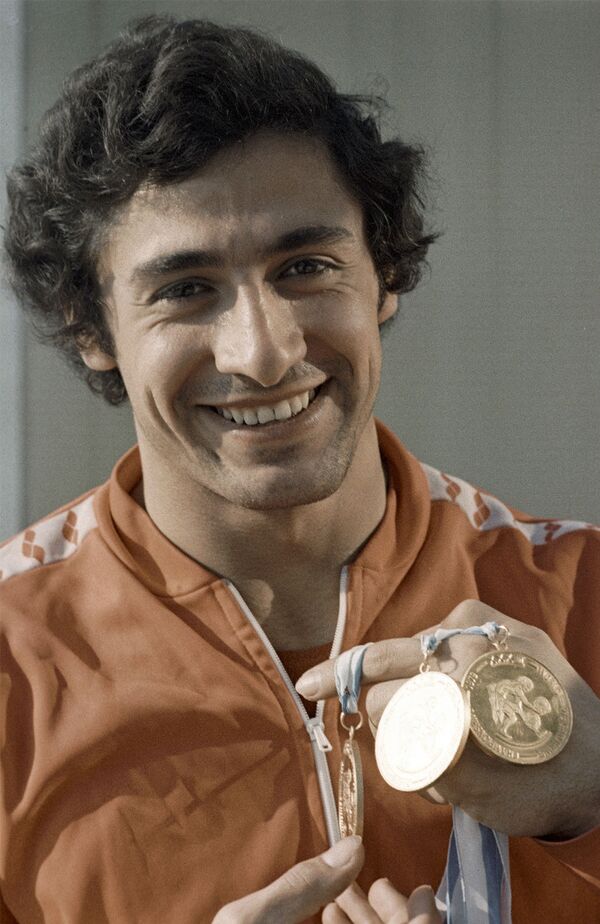 Держал штангу, как тростинку: как большая политика изменила судьбу Юрия Варданяна - Sputnik Армения