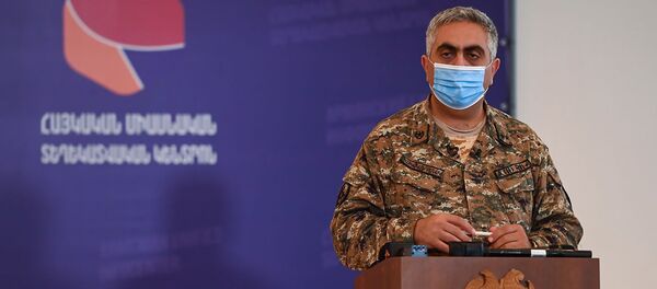 Брифинг с участием Арцруна Ованнисяна по теме ситуации на армяно-азербайджанской границе (15 июля 2020). Иджеван - Sputnik Армения