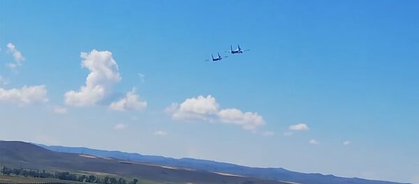 «Սու-30CM»-ները դուրս են գալիս մարտական հերթապահության՝ ապահովելու ՀՀ օդային սահմանների անձեռնմխելիությունը «Սու-30CM»-ները դուրս են գալիս մարտական հերթապահության՝ ապահովելու ՀՀ օդային սահմանների անձեռնմխելիությունը - Sputnik Армения