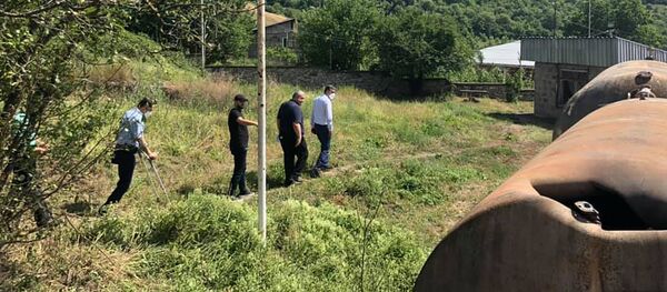 Омбудсмен Арман Татоян посетил попавшие под обстрел населенные пункты Тавуша (15 июля 2020). Берд Омбудсмен Арман Татоян посетил попавшие под обстрел населенные пункты Тавуша (15 июля 2020). Берд - Sputnik Արմենիա