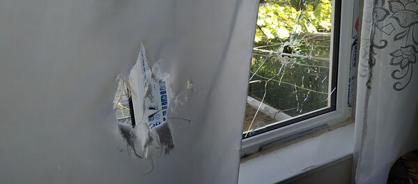 Пострадавший от обстрелов жилой дом в селе Неркин Кармирахпюр, Тавуш - Sputnik Армения