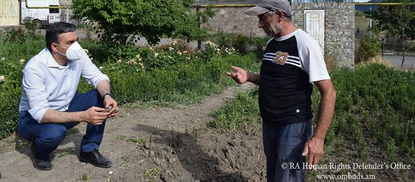 Омбудсмен Арман Татоян в городе Тавуш (16 июля 2020). - Sputnik Армения