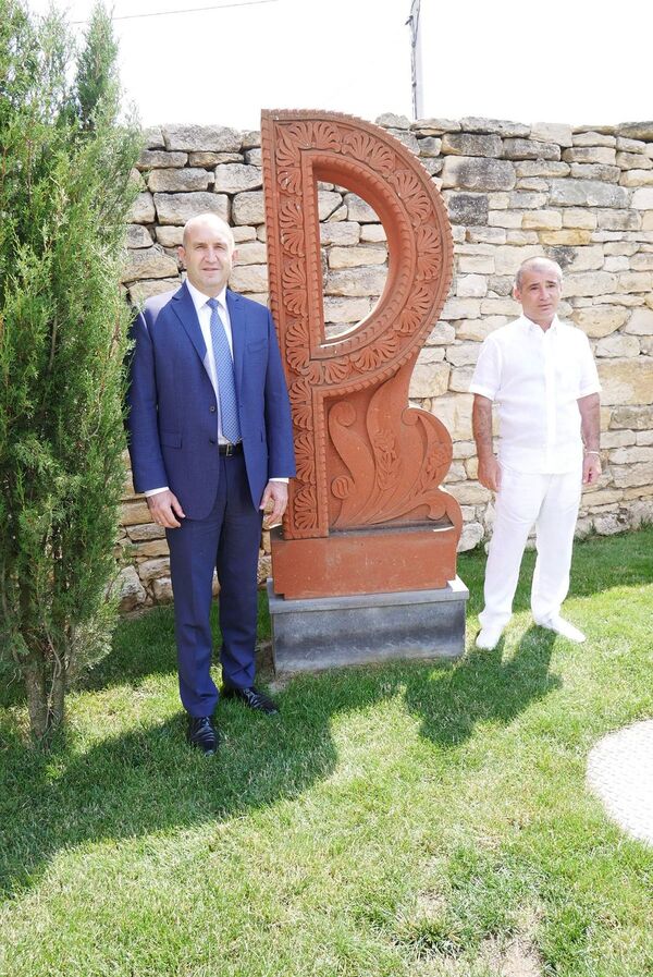 «Փոքր, բայց հերոսական ժողովուրդ». Բուլղարիայի նախագահը շնորհակալություն է հայտնել հայերին  - Sputnik Արմենիա