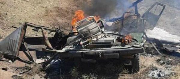 Обстрелянный азербайджанским беспилотником автомобиль МЧС Армении (16 июля 2020). Тавуш - Sputnik Արմենիա