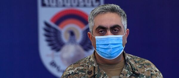 Арцрун Ованнисян во время брифинга по теме ситуации на армяно-азербайджанской границе (16 июля 2020). Иджеван - Sputnik Армения