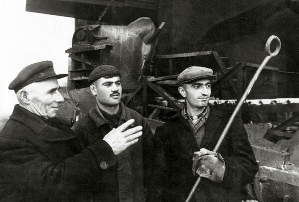 Греки, французы, Советский Союз: старейшему заводу Армении исполнилось 250 лет - Sputnik Армения