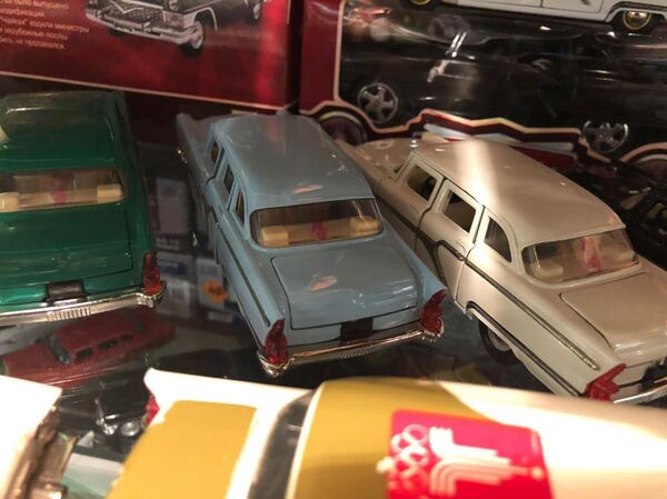 От штор до стопок: сколько сейчас стоят сувениры Олимпиады-80 - Sputnik Армения