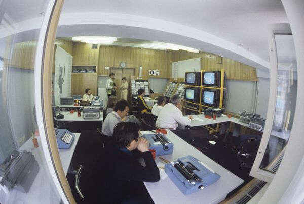 Никаких киксов и водка в дружеском кругу: как журналисты освещали Олимпиаду-80 - Sputnik Армения