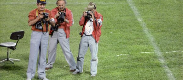 Спортивные фотокорреспонденты работают на легкоатлетических соревнованиях на Центральном стадионе имени В.И. Ленина. XXII летние Олимпийские игры в Москве. - Sputnik Армения