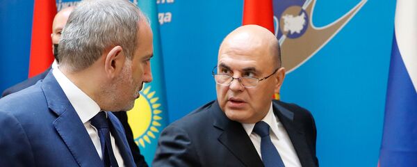Премьер-министры Армении и России Никол Пашинян и Михаил Мишустин на заседании Евразийского межправительственного совета (17 июля 2020). Минск Премьер-министры Армении и России Никол Пашинян и Михаил Мишустин на заседании Евразийского межправительственного совета (17 июля 2020). Минск - Sputnik Армения