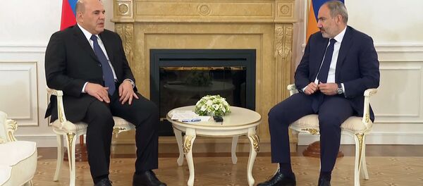 Встреча премьер-министров Армении и России Никола Пашиняна и Михаила Мишустина (17 июля 2020). Минск - Sputnik Армения