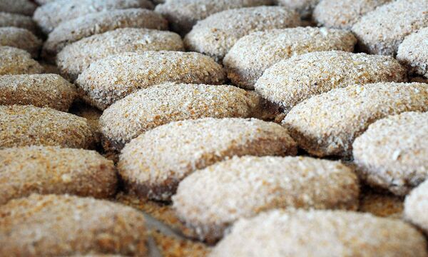 Эти продукты надо исключить: топ-8 опасных для тонкой талии блюд - Sputnik Армения