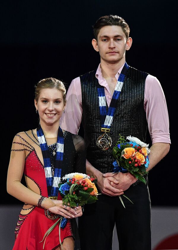 Люблю: фигуристка Екатерина Александровская оставила записку и выпала из окна - Sputnik Армения