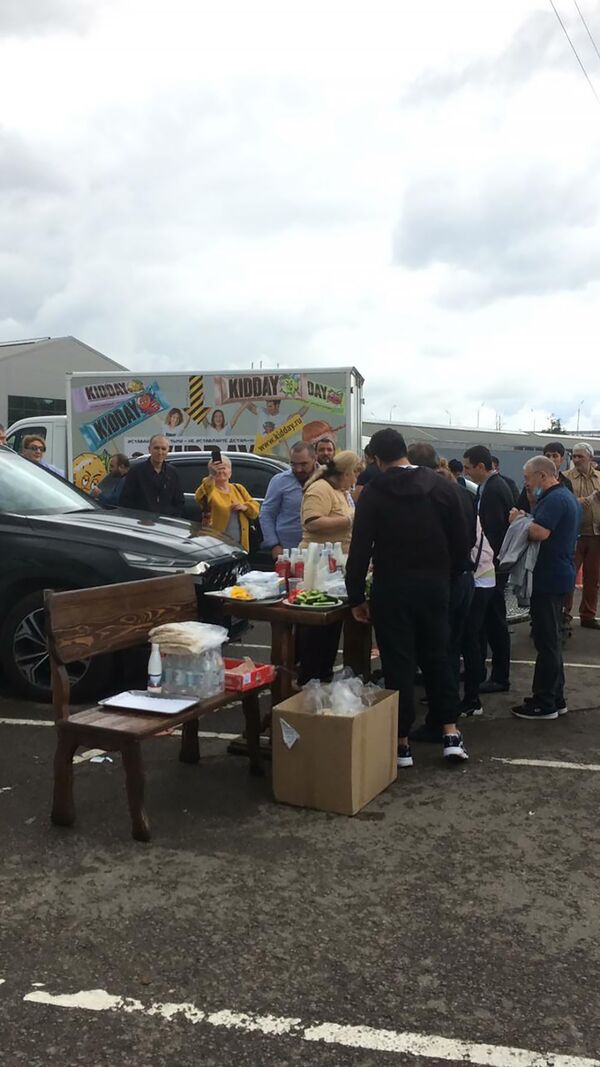 Приходите, продавайте: центр торговли Бухта выделил армянской продукции площадку - Sputnik Армения