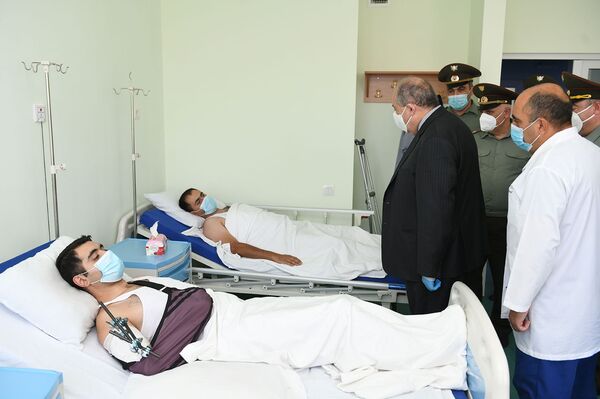 Այն, ինչ արել է թշնամին, գրված և չգրված կանոնների խախտում է. նախագահն այցելել է հոսպիտալ - Sputnik Արմենիա