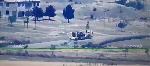 Опубликованные специализированным ресурсом banak.info кадры эвакуации сбитой азербайджанской военной техники Опубликованные специализированным ресурсом banak.info кадры эвакуации сбитой азербайджанской военной техники - Sputnik Արմենիա