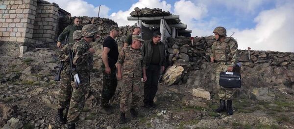 Президент Карабаха Араик Арутюнян посетил передовую (18 июля 2020). Карабах - Sputnik Արմենիա