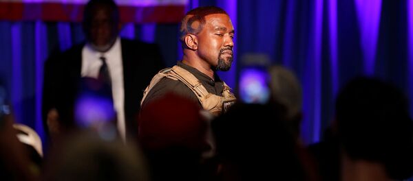 Рэпер Канье Уэст проводит свой первый митинг в поддержку своей президентской заявки в Северном Чарльстоне - Sputnik Армения