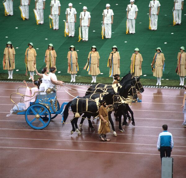 Что осталось за кадром церемоний открытия и закрытия Олимпиады-80 в Москве - Sputnik Армения