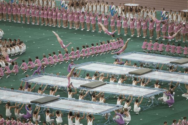 Церемония открытия XXII летних Олимпийских игр в Москве, 1980 год - Sputnik Армения