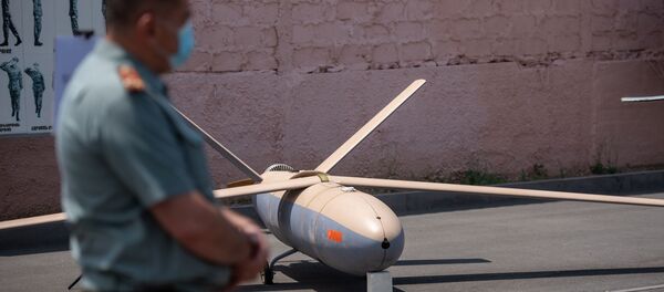 Разведывательный беспилотник Hermes 180 во время показа, организованного министерством обороны Армении (21 июля 2020). Еревaн Разведывательный беспилотник Hermes 180 во время показа, организованного министерством обороны Армении (21 июля 2020). Еревaн - Sputnik Армения