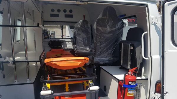 Новые автомобили УАЗ скорой помощи для областей Армении - Sputnik Արմենիա