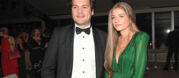 Внук первого президента России Борис Ельцин-младший и певица Ксения Новикова на вечеринке после премьеры российского фильма Нелюбовь на 70-м Каннском кинофестивале (18 мая 2017). Канны - Sputnik Армения