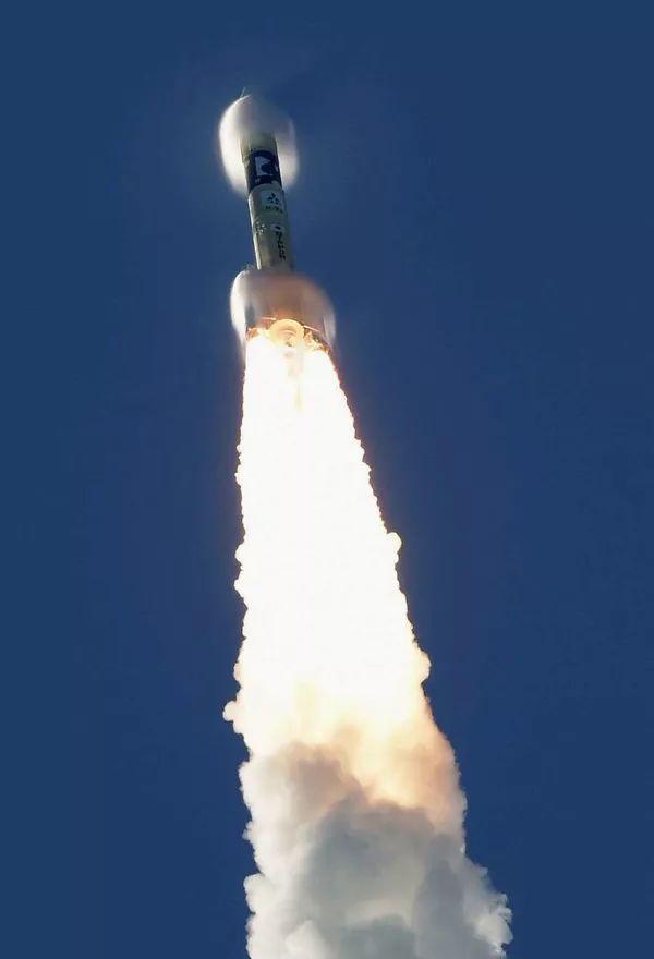Запуск ракеты-носителя H-IIA с космическим зондом Надежда, созданным инженерами ОАЭ, с японского острова Танэгасима Запуск ракеты-носителя H-IIA с космическим зондом Надежда, созданным инженерами ОАЭ, с японского острова Танэгасима - Sputnik Армения