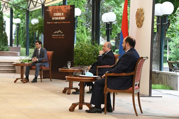 Брайан Мэй, Питер Гэбриел, нобелевские лауреаты: в Армении пройдет The Starmus Festival  - Sputnik Армения