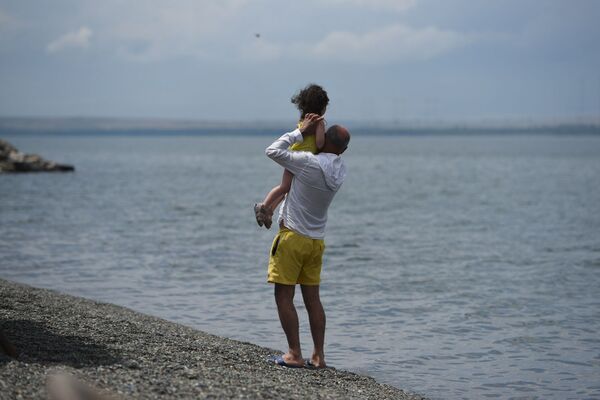 Невозможное возможно, или Армянский мужчина тоже может уйти в декрет Невозможное возможно, или Армянский мужчина тоже может уйти в декрет - Sputnik Армения