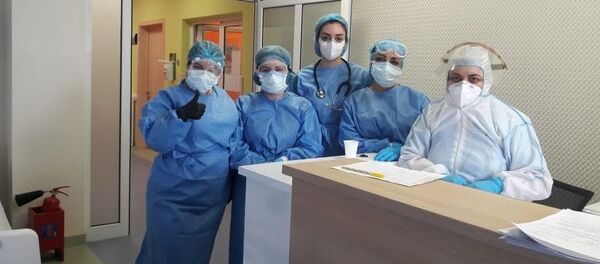 Российские врачи в работе Российские врачи в работе - Sputnik Արմենիա