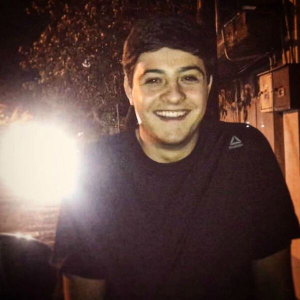 Նրան սիրում էին բոլորը, աղջիկները` անմոռաց սիրահարվում․ պատմում են Արթուրին ճանաչողները - Sputnik Արմենիա