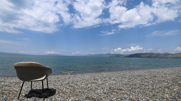 Пляж на озере Севан - Sputnik Армения