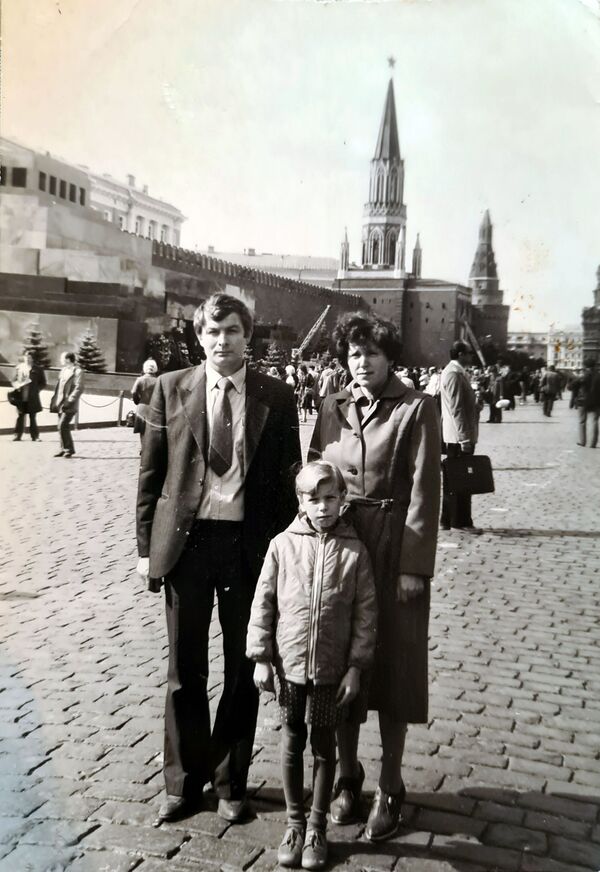 Джинсовая форма и проверки КГБ. Как работали водители Олимпиады-80 - Sputnik Армения