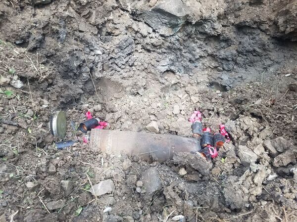 В Армении заявили о применении Азербайджаном запрещенных типов снарядов В Армении заявили о применении Азербайджаном запрещенных типов снарядов - Sputnik Армения