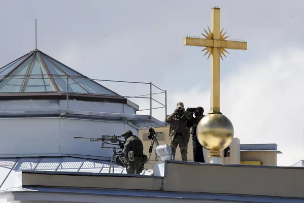 Снайперы во время Главного военно-морского парада России в Санкт-Петербурге Снайперы во время Главного военно-морского парада России в Санкт-Петербурге - Sputnik Армения