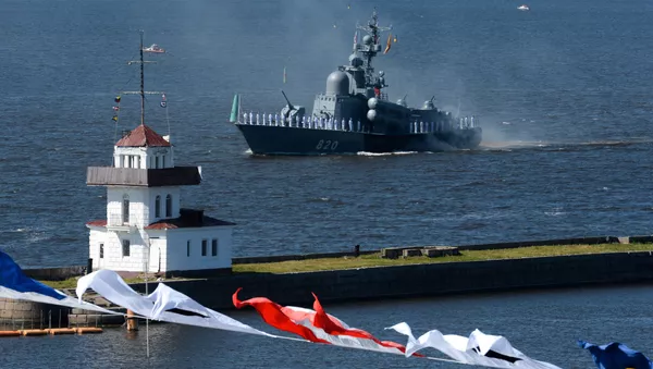 Ракетный катер Чувашия проекта 1241 во время Главного военно-морского парада по случаю Дня Военно-морского флота РФ на Кронштадтском рейде в Финском заливе - Sputnik Армения