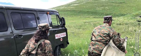 Тренировочные учения военных медиков Тренировочные учения военных медиков - Sputnik Армения