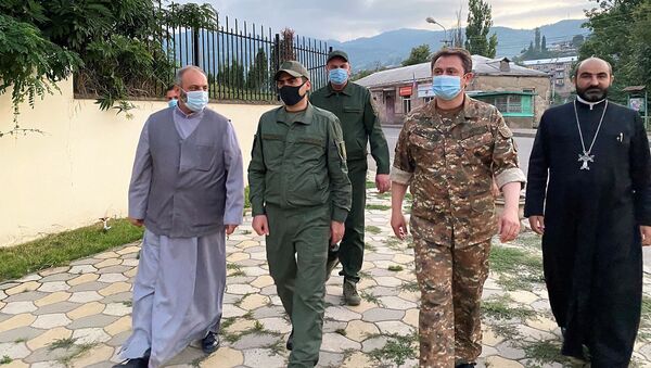 Министр Акоб Аршакян посетил приграничную зону Тавушской области - Sputnik Армения