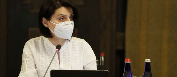 Министр труда и социальных вопросов Заруи Батоян на заседании правительства Армении (30 июля 2020). Еревaн - Sputnik Արմենիա