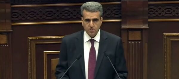 Ерванд Хундкарян на очередном заседании Национального Собрания Армении (11 сентября 2018). Еревaн - Sputnik Արմենիա