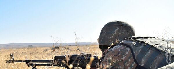 Учебные тренировки армянских военнослужащих Учебные тренировки армянских военнослужащих - Sputnik Армения